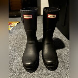 Size 8 Hunter Mid-calf Boots